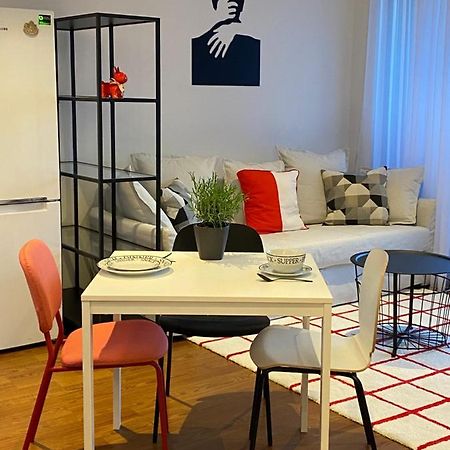 Cozy Red Bulldog Place In Apart-Complex/Pool فارنا المظهر الخارجي الصورة